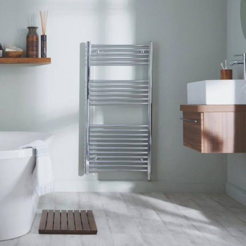 Towelrads Richmond Non Thermostatic Heated Towel Rail 1186 X 450mm - White - 136076 3 Towelrads Richmond Non Thermostatic Heated Towel Rail 1186 X 450mm - White - 136076